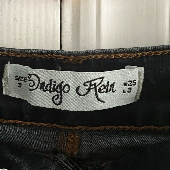 NWT Indigo-Rein High-Rise Shorts - Picture 8 of 9